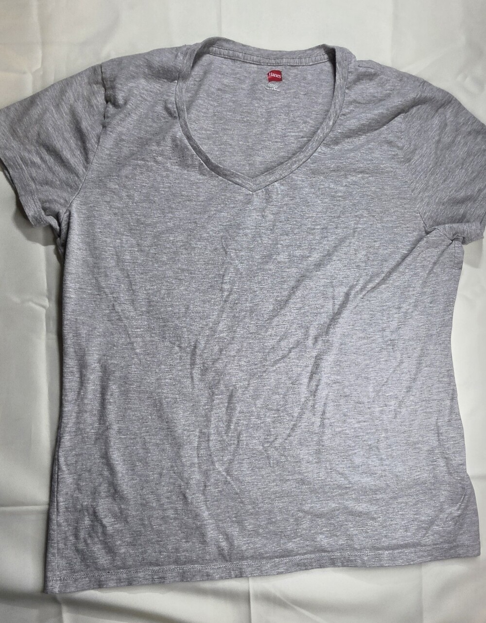Hanes V-Neck T-Shirt Size Large Gray Cotton Short Sleeve Tee Sku 0369